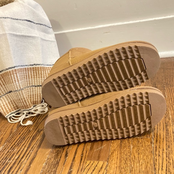 Ultra Mini Style Faux Suede Winter Boots sz 38 - Picture 6 of 7